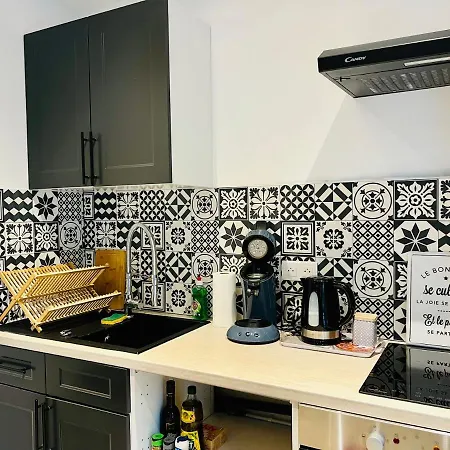 Apartament Les Arenes - Refait A Neuf Avec Parking Et Wifi Gratuits Cannes