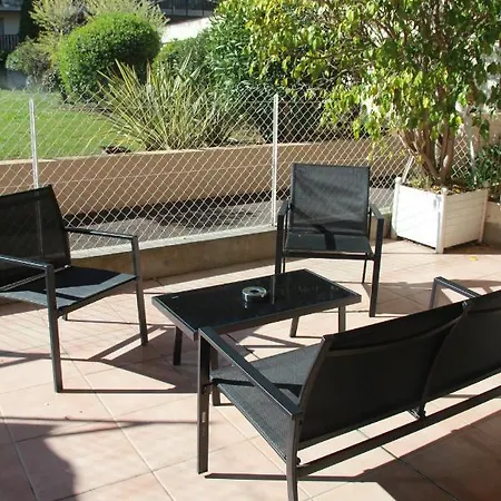 Apartment Les Arenes - Refait A Neuf Avec Parking Et Wifi Gratuits *